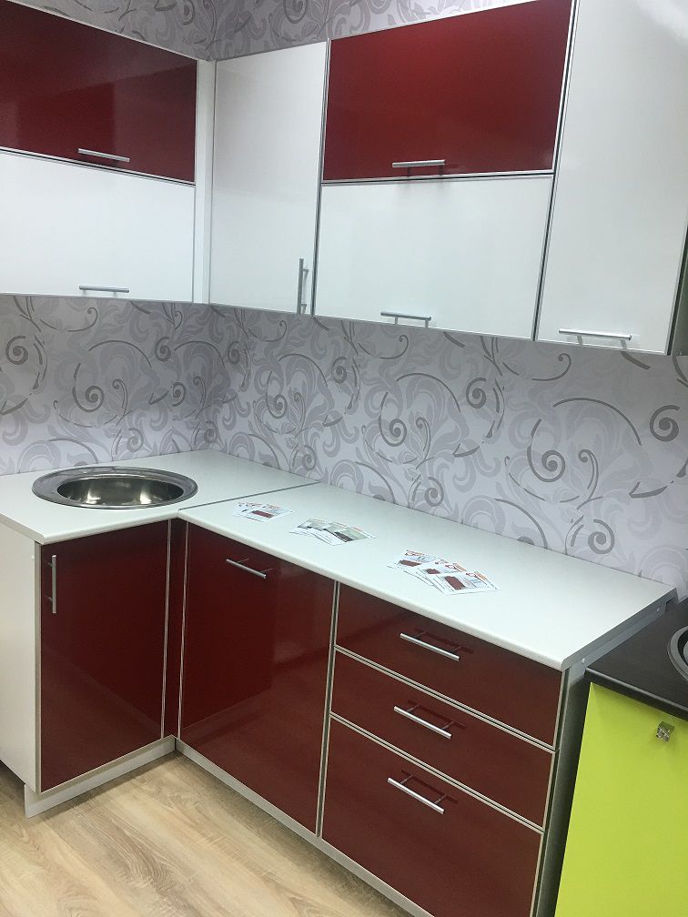 кухня фасады пластик в алюм. рамке в Королёве