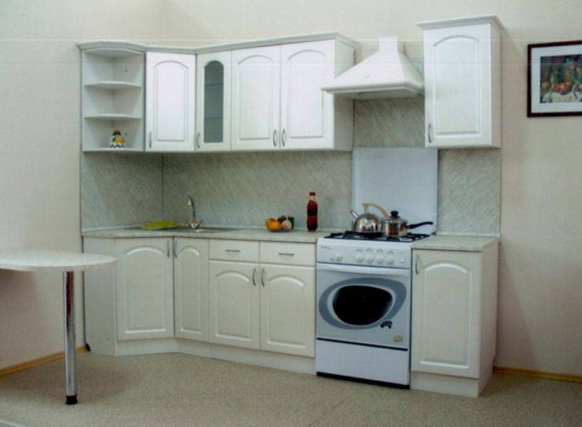 угловая белая кухня в Королёве