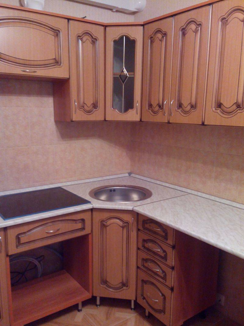 угловая кухня бабочка в Королёве