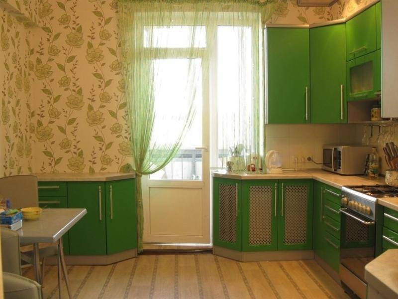 угловая зеленая кухня в Королёве