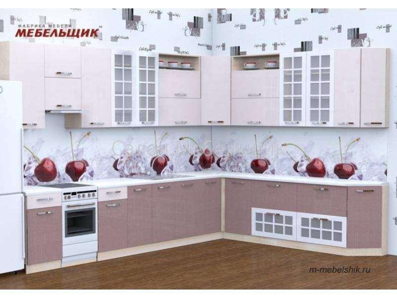 кухонныый гарнитур с пластиковыми фасадами в Королёве