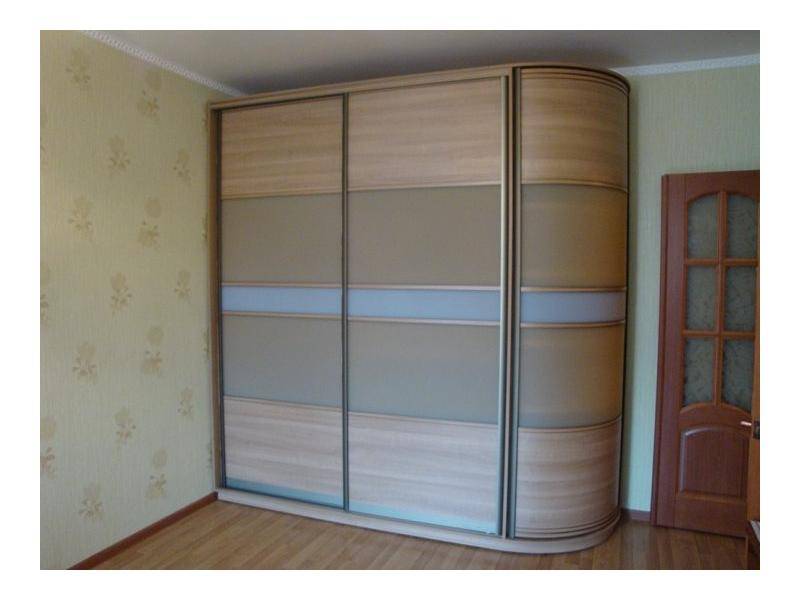 закругленный шкаф купе в Королёве
