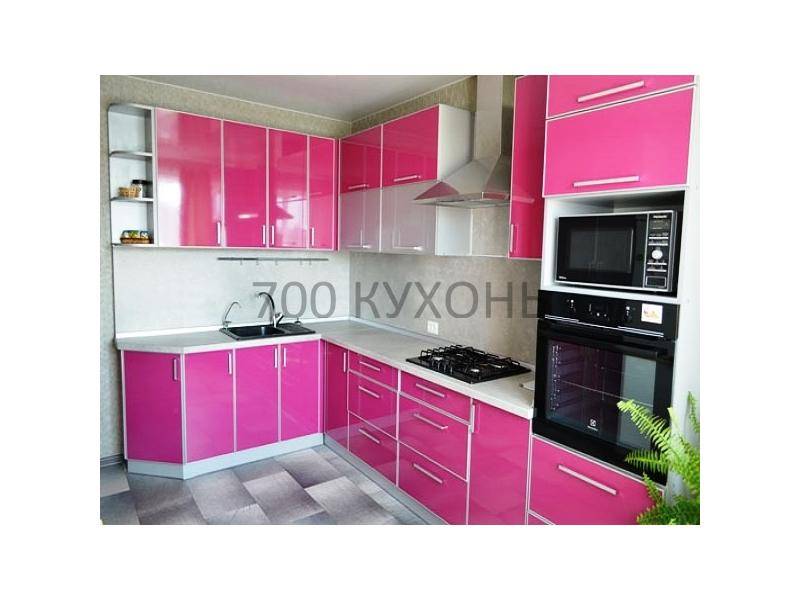 угловая розовая кухня в Королёве