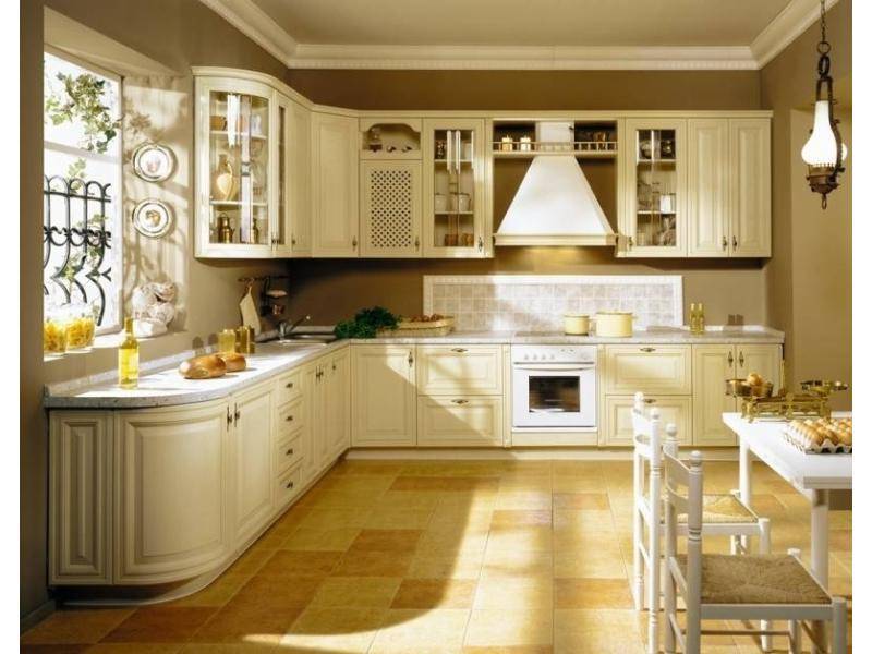 угловая красивая кухня в Королёве