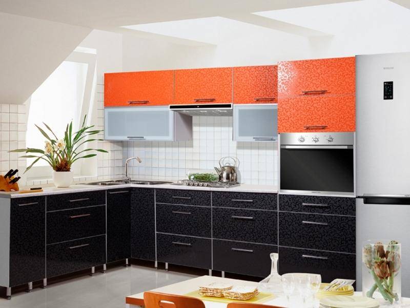 большая кухня с угловой раковиной metrio д 4.1 в Королёве