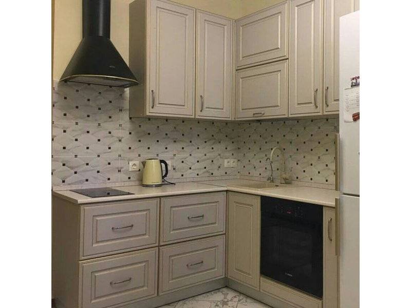 небольшая угловая кухня гарвард в Королёве