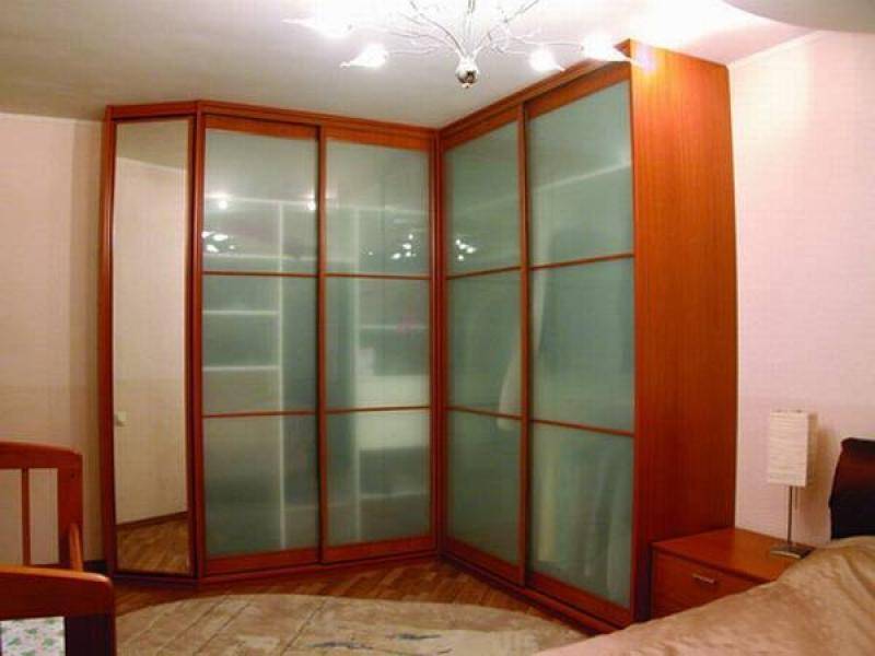 шкаф - купе угловой в Королёве