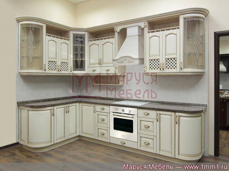 кухня угловая классика массив в Королёве