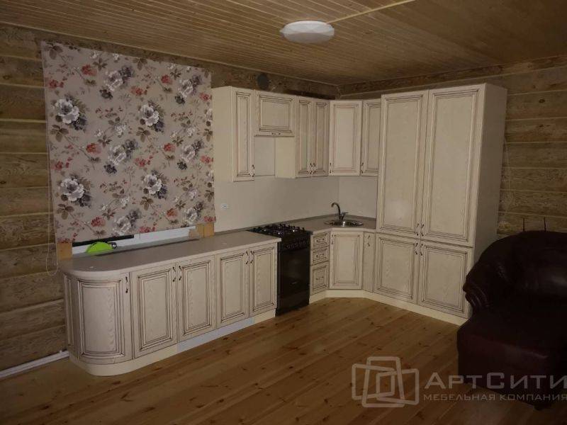 угловая кухня с патиной в Королёве