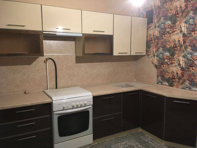 кухня пластик беж+шоколад в Королёве