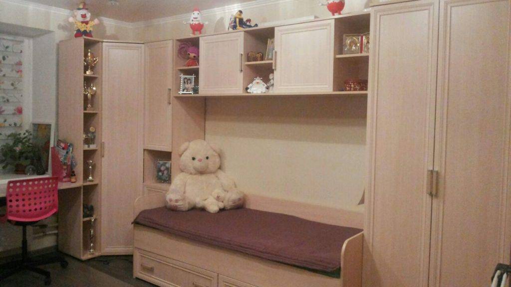 светлая стенка в детскую в Королёве