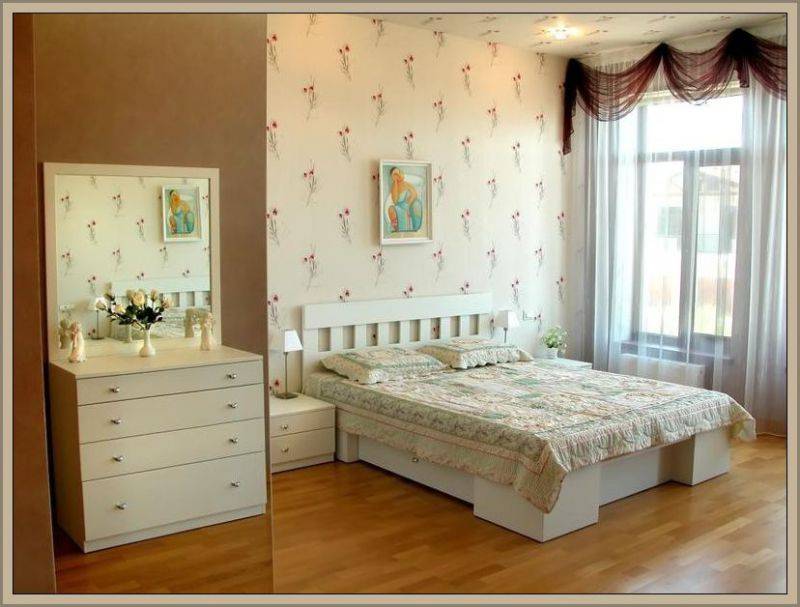 белый спальный гарнитур в Королёве