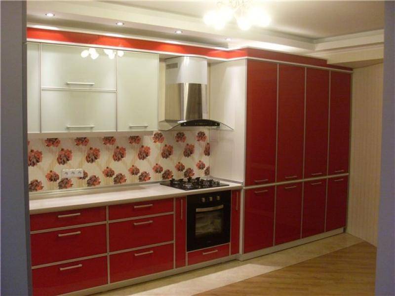 современная прямая кухня в Королёве