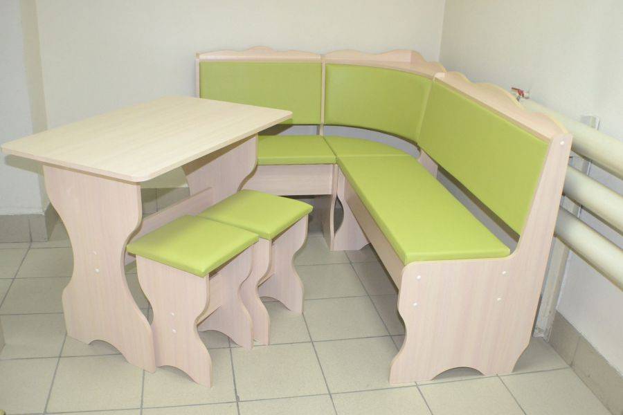 кухонный уголок миссия с полкой в Королёве