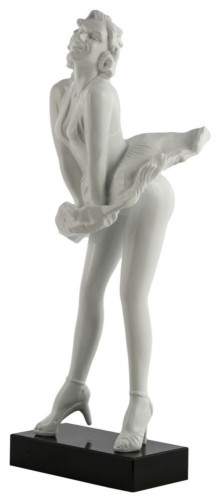 статуэтка she again white в Королёве